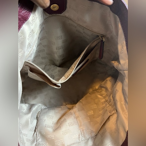 Michael Kors Merlot wine leather shoulder bag - Picture 13 of 16